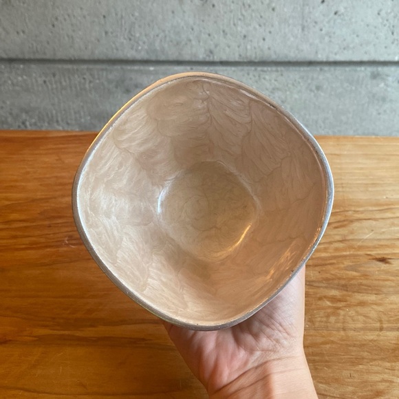 Silver with neutral beige inlay bowl - Picture 3 of 4